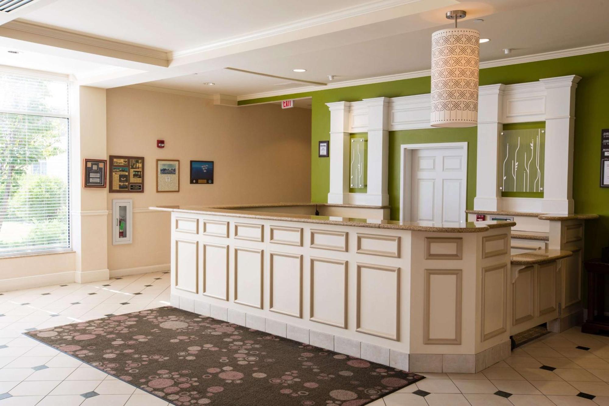Hilton Garden Inn Grand Forks-Und Exterior photo